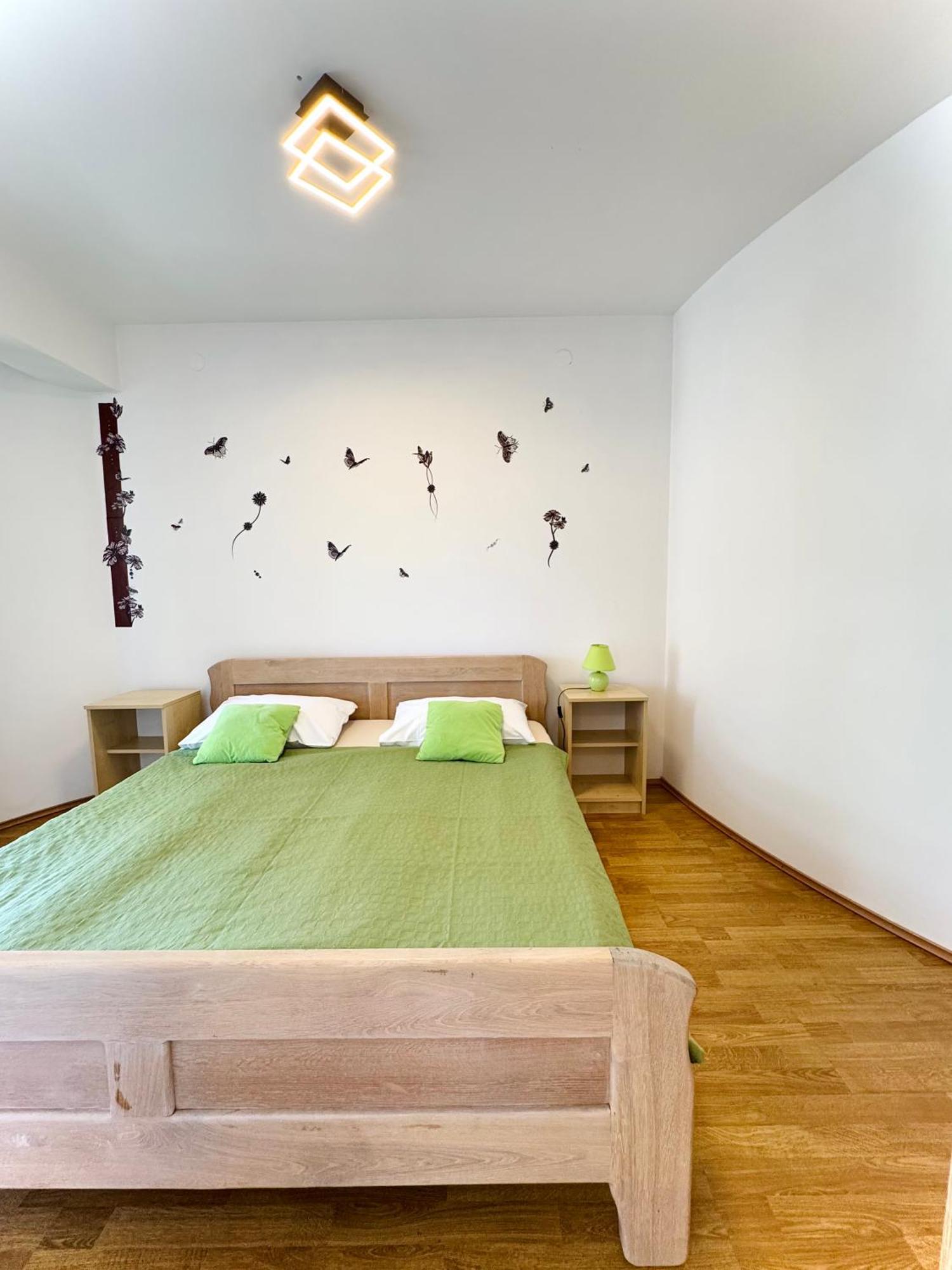 Apartments Elvira Drage Luaran gambar