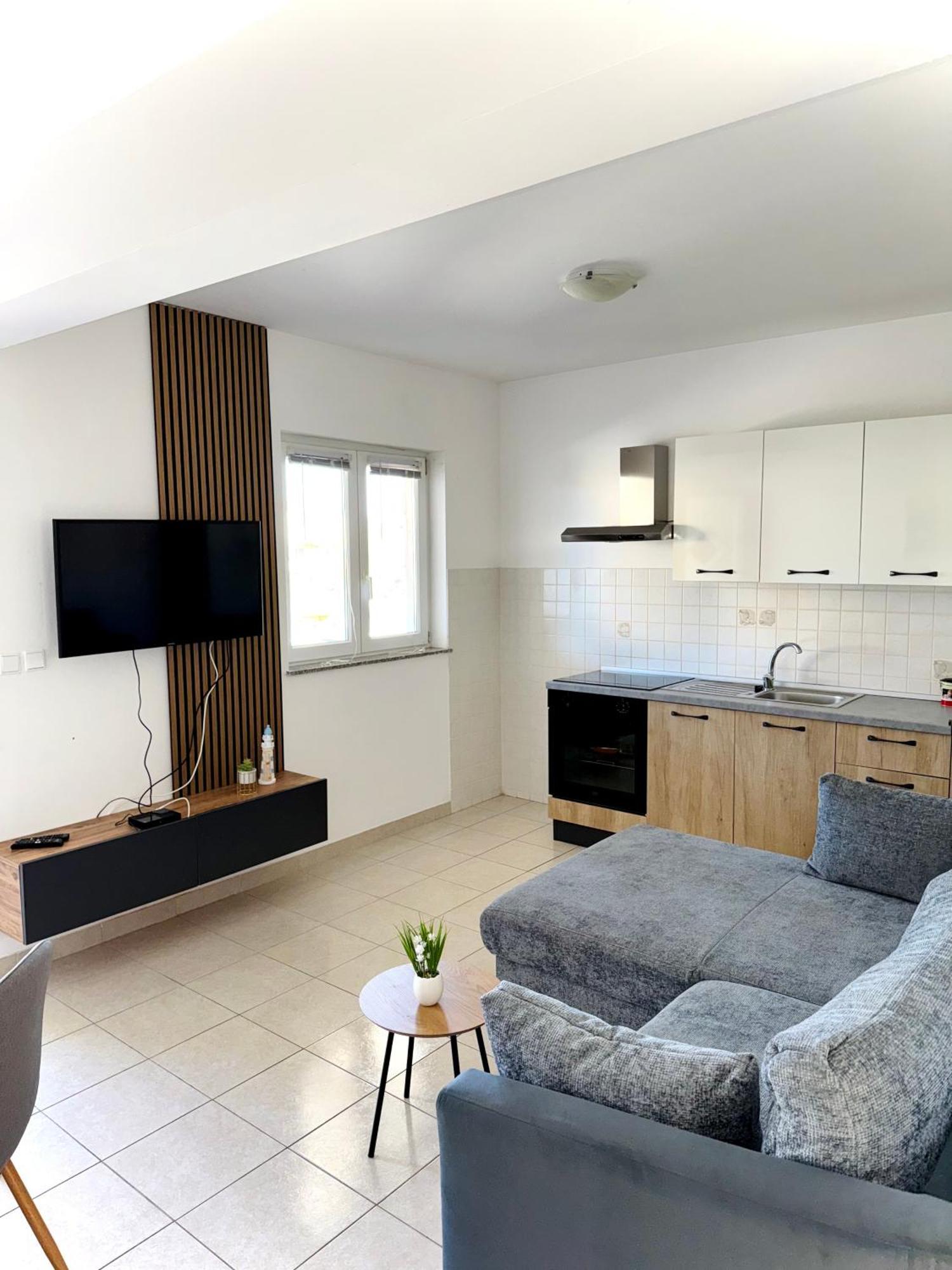 Apartments Elvira Drage Luaran gambar