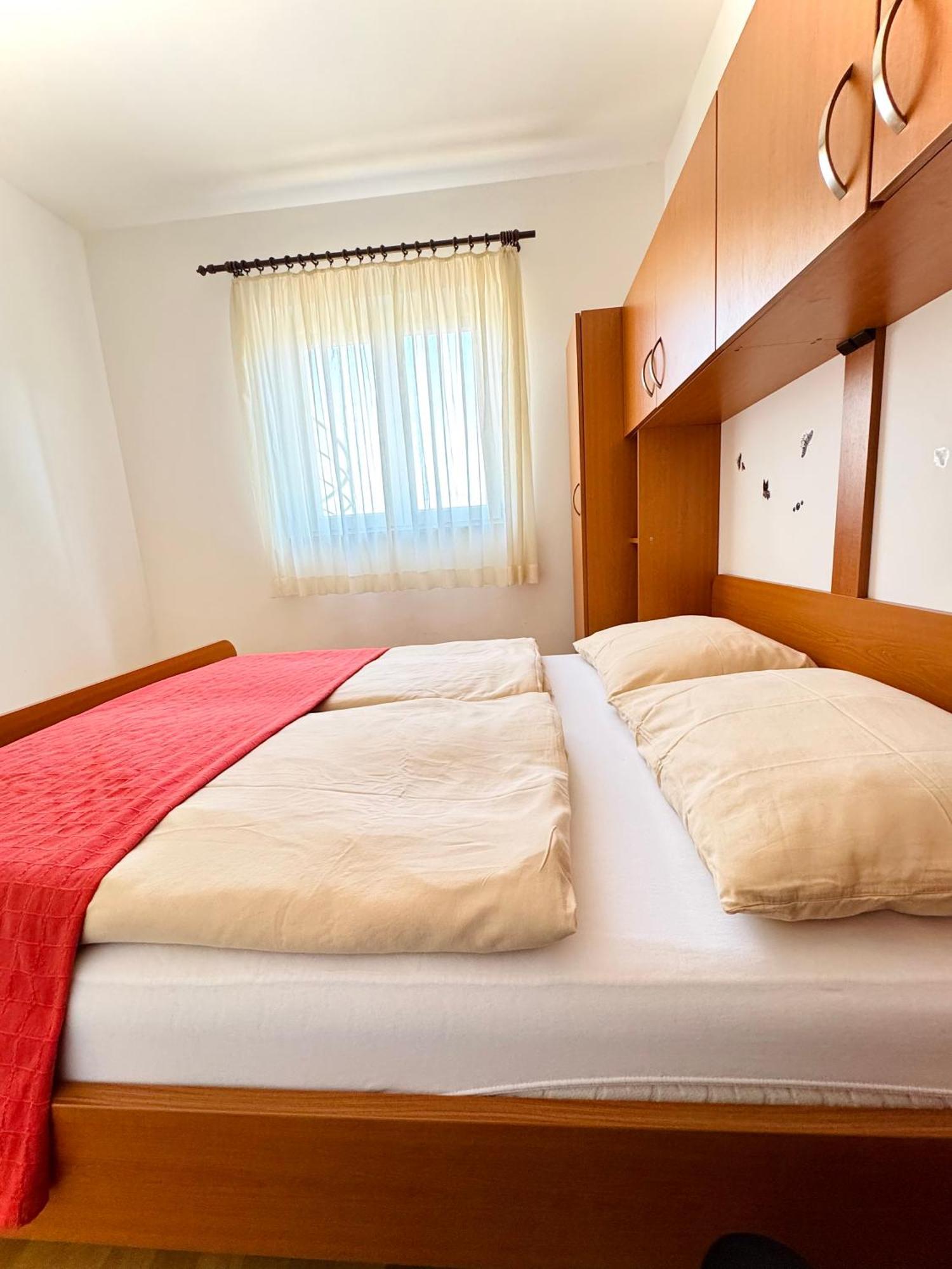 Apartments Elvira Drage Luaran gambar
